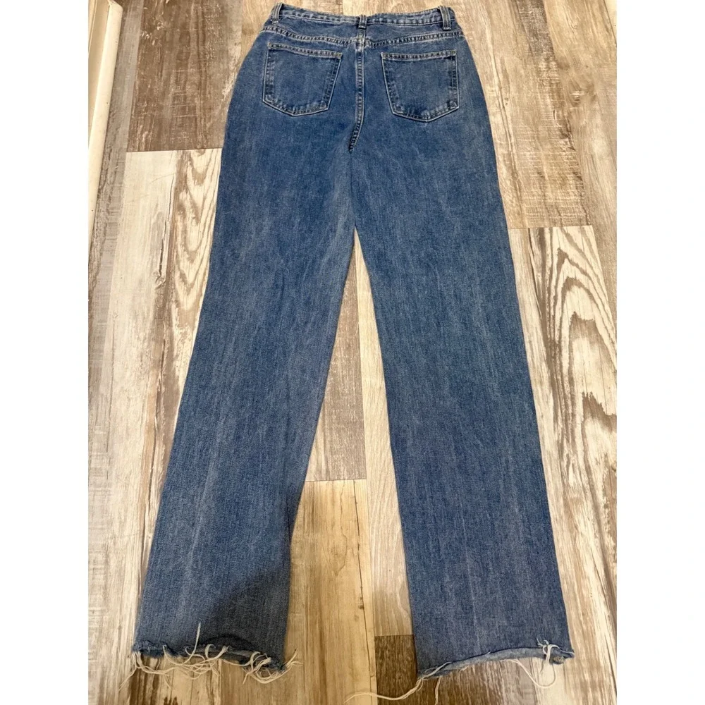 PrettyLittleThing Blue Denim Jeans‎ Raw Hem High Waist Straight Leg Size 4